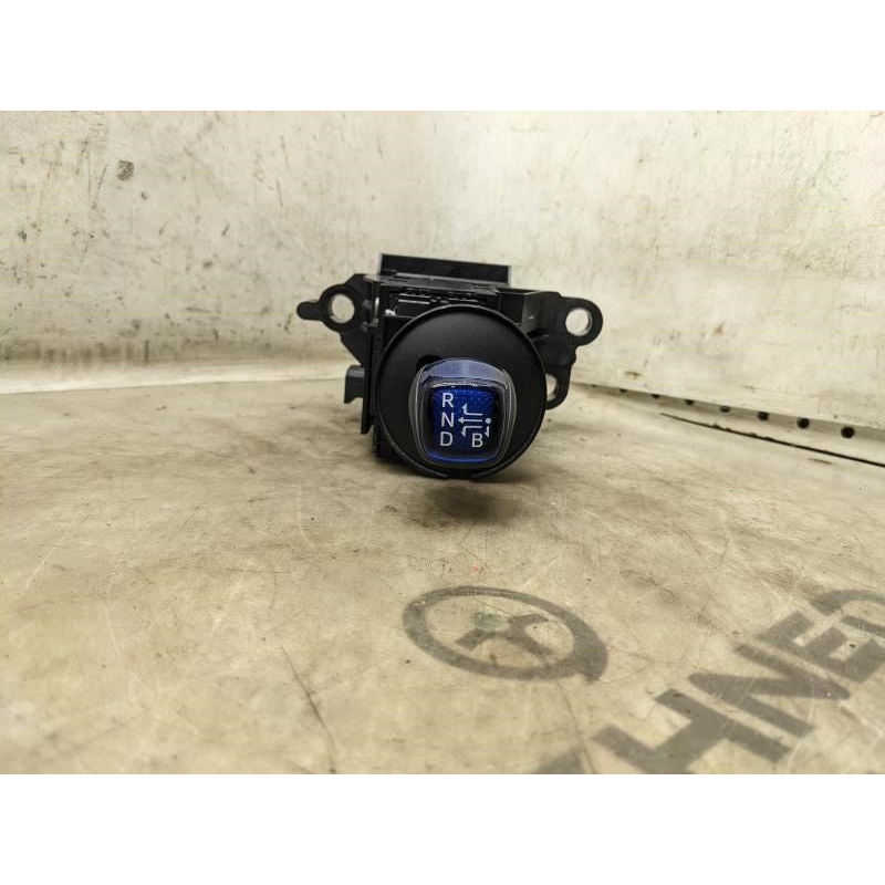 2016-2022 Toyota Prius Dash Mounted Transmission Gear Shift Assy 33550-47090 OEM