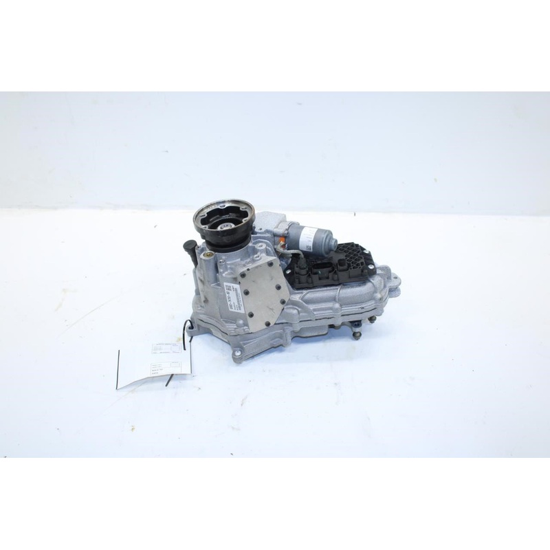 2017-2020 Jaguar XE R-Dynamic S 2.0L AWD Transfer Case 10K T2H28149 OEM