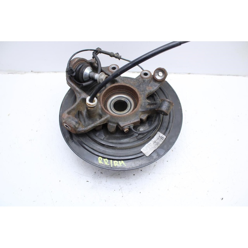 2016-2021 Jeep Grand Cherokee Rear Right Side Spindle Knuckle Hub 68253396AB OEM