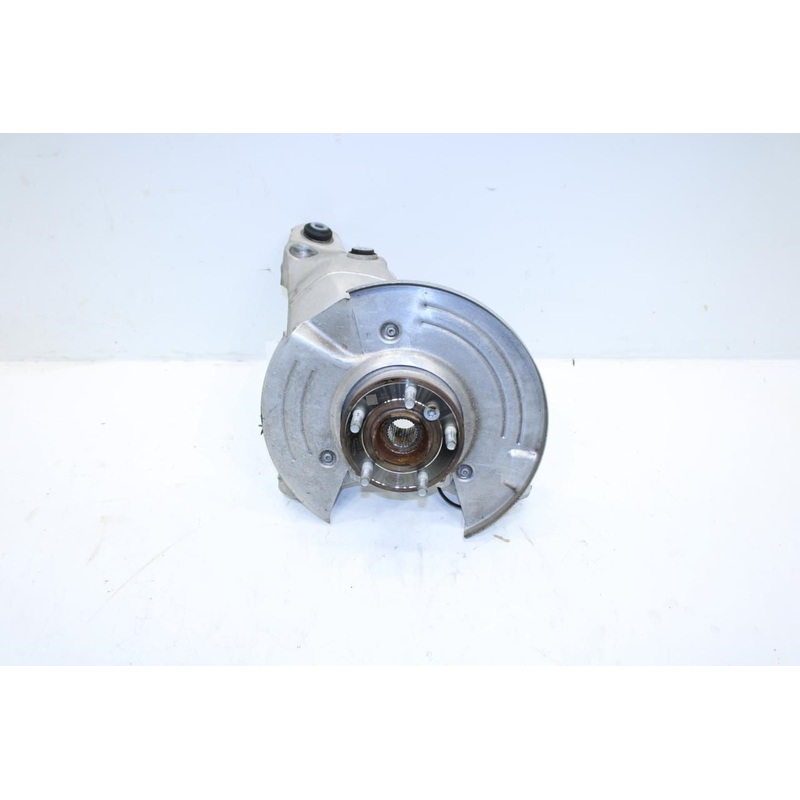 2017-2020 Jaguar XE R-Dynamic S Rear Left Side Spindle Knuckle Hub T2H45760 OEM