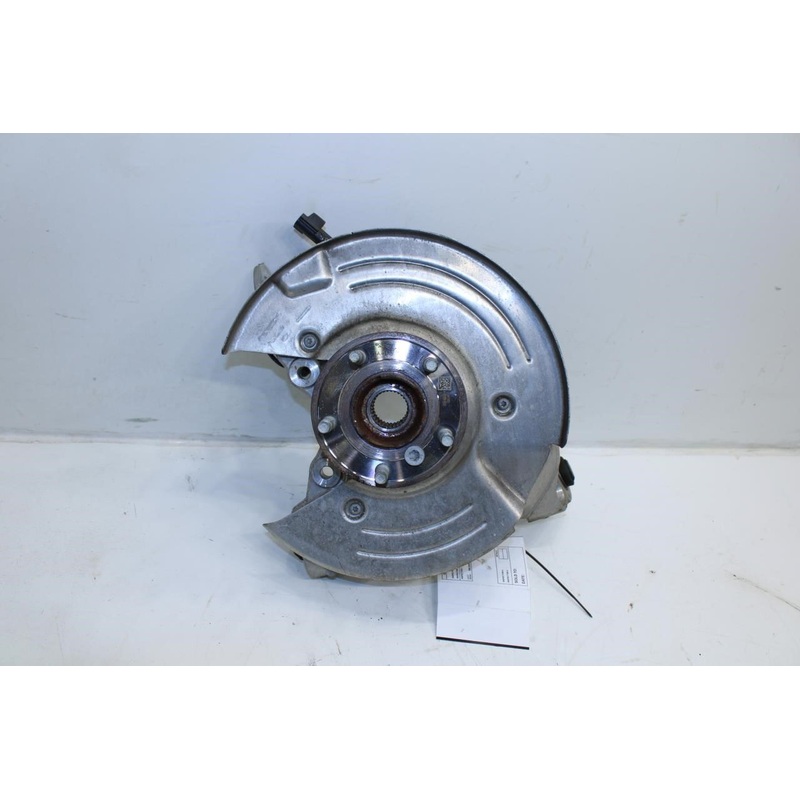 2017-2020 Jaguar XE R-Dynamic S Rear Right Side Spindle Knuckle Hub T2H45759 OEM