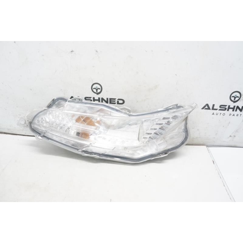 2015-2017 Toyota Camry Left Driver Front Turn Light 81520-06050 OEM