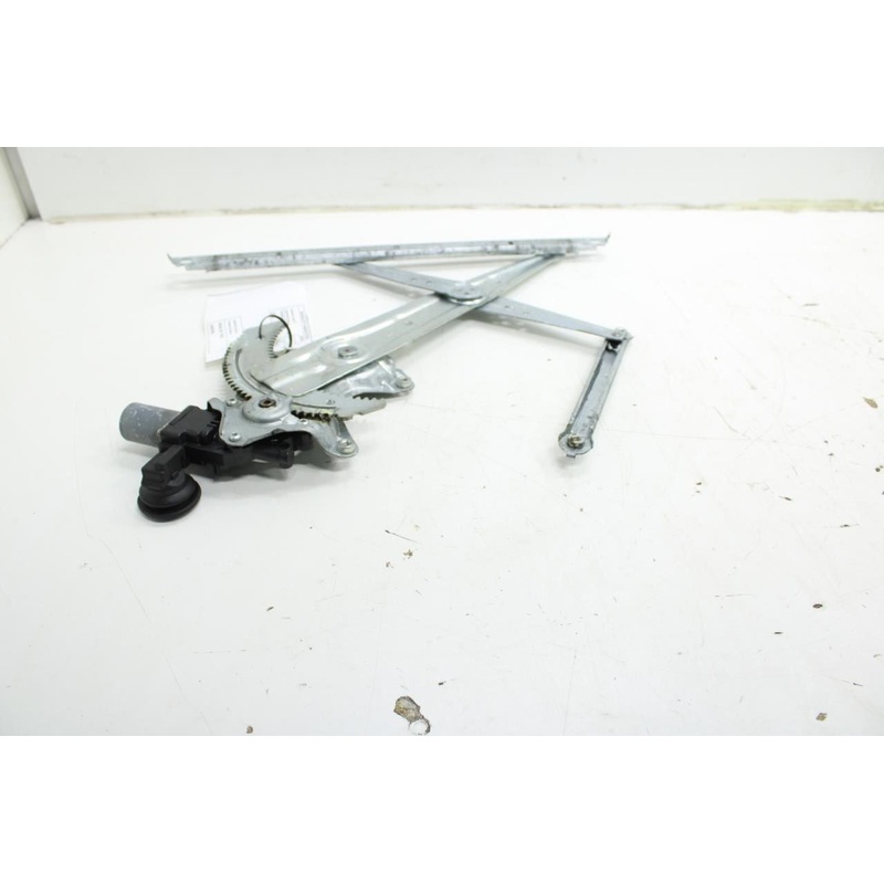 2015-2023-2023 Toyota Tacoma FR LH Door Window Regulator w/ Motor 69802-02310