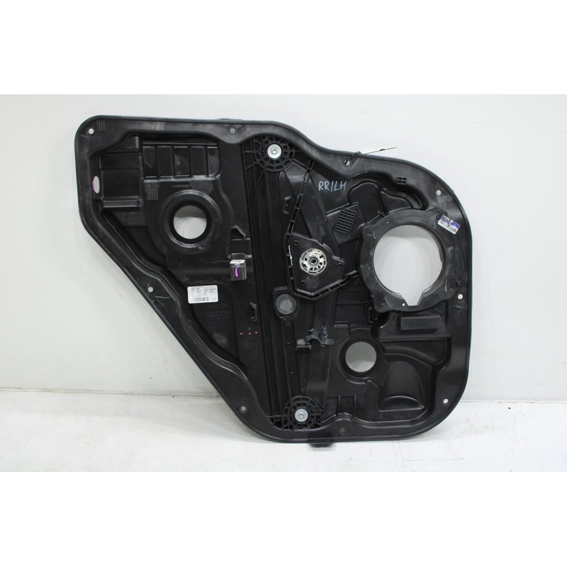 19-23 Hyundai Santa Fe Rear LH Door Window Regulator w/ Carrier 83471-S2000 OEM