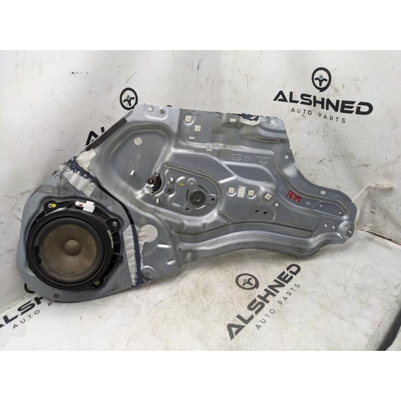 2011-13 Kia Soul+ FR RH Door Window Regulator w/o Motor 82402-2K001 OEM *ReaD*
