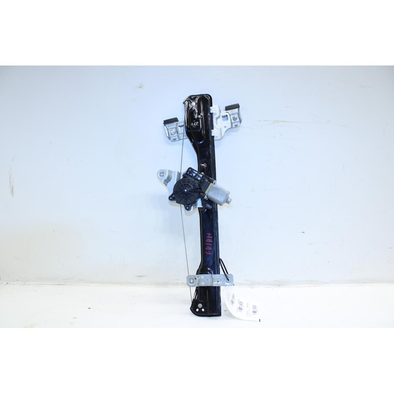 2013-2022 Buick Encore Front RH Side Door Window Regulator w/ Motor 95389087 OEM