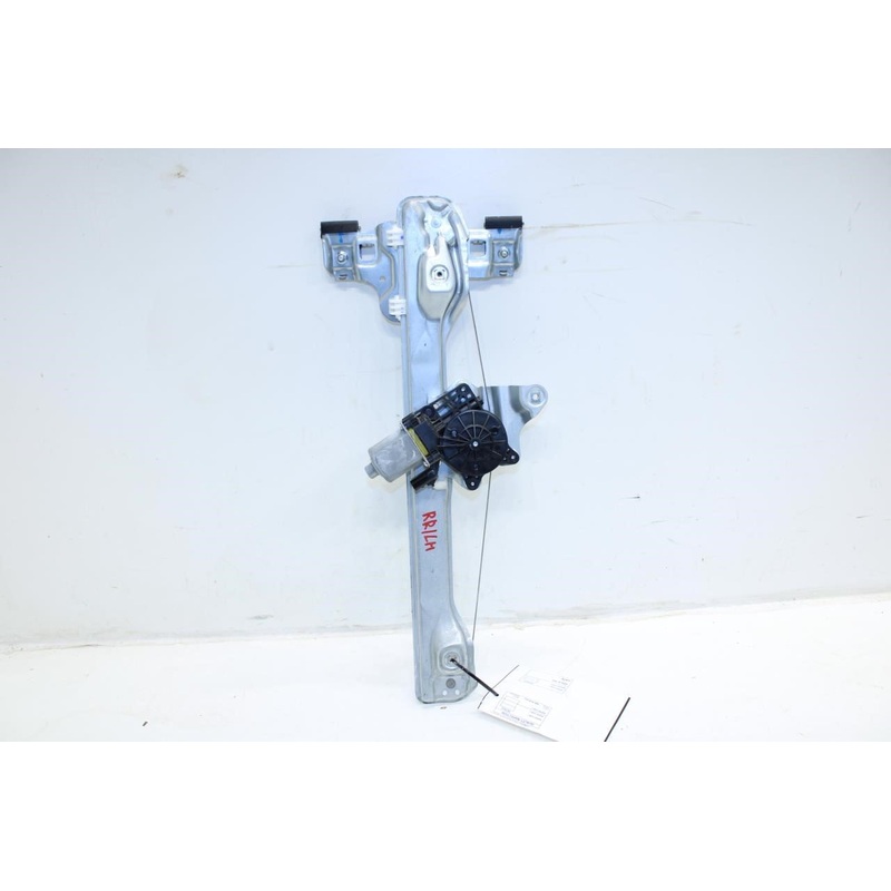 2013-2022 Buick Encore Rear LH Side Door Window Regulator w/ Motor 95389085 OEM