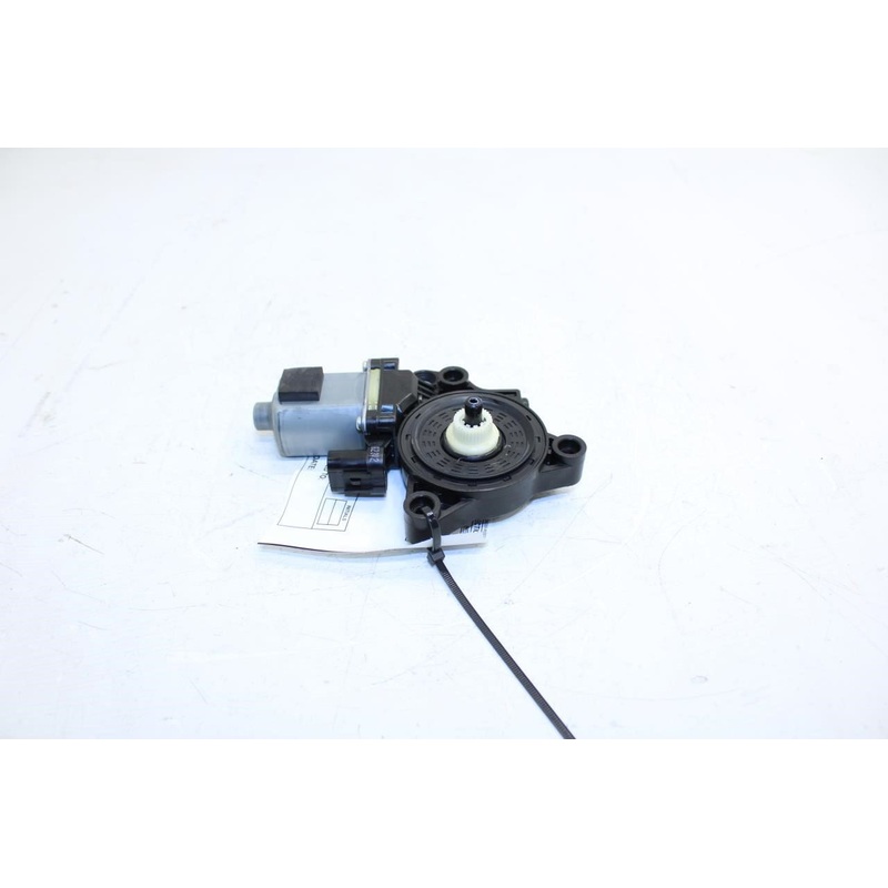 2019-2023 Hyundai Santa Fe Rear RH Passenger Side Power Window Motor 83460-S1000