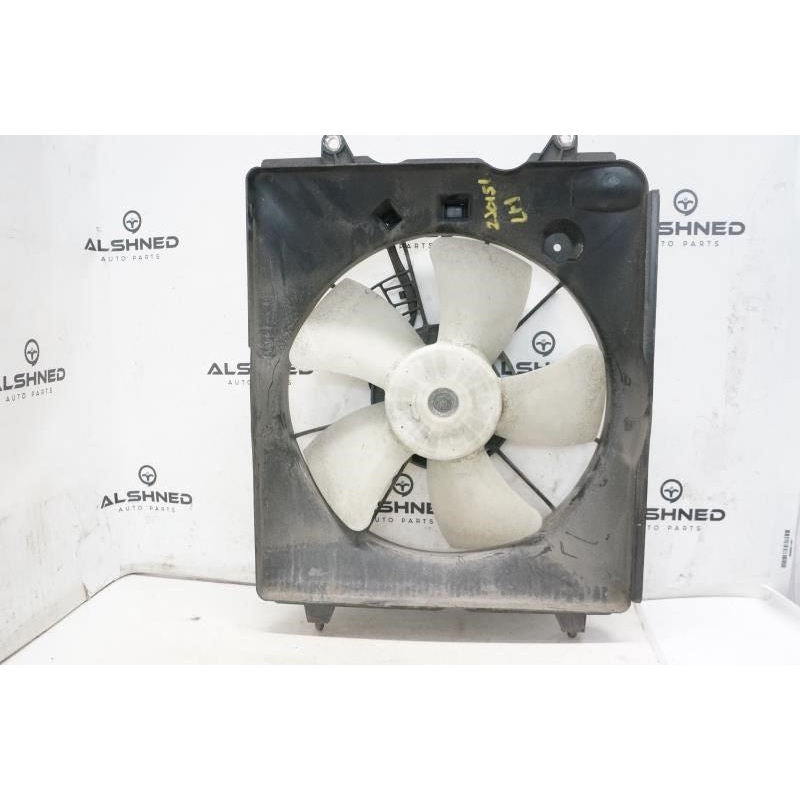 15-16 Honda CR-V LX 2.4L Left Radiator Cooling Fan Motor Assy 19015-5LA-A01 OEM