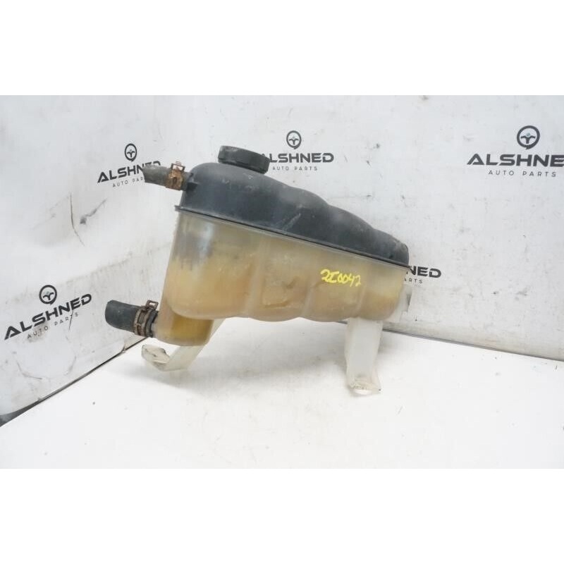 2012 GMC Yukon Radiator Coolant Reservoir Bottle 84368363 OEM
