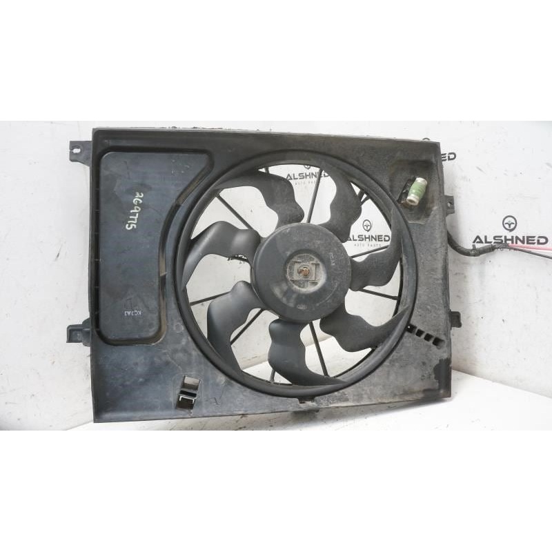 2014-19 Kia Soul 2.0L Left Side Radiator Cooling Fan Motor Assembly 25380-B2000