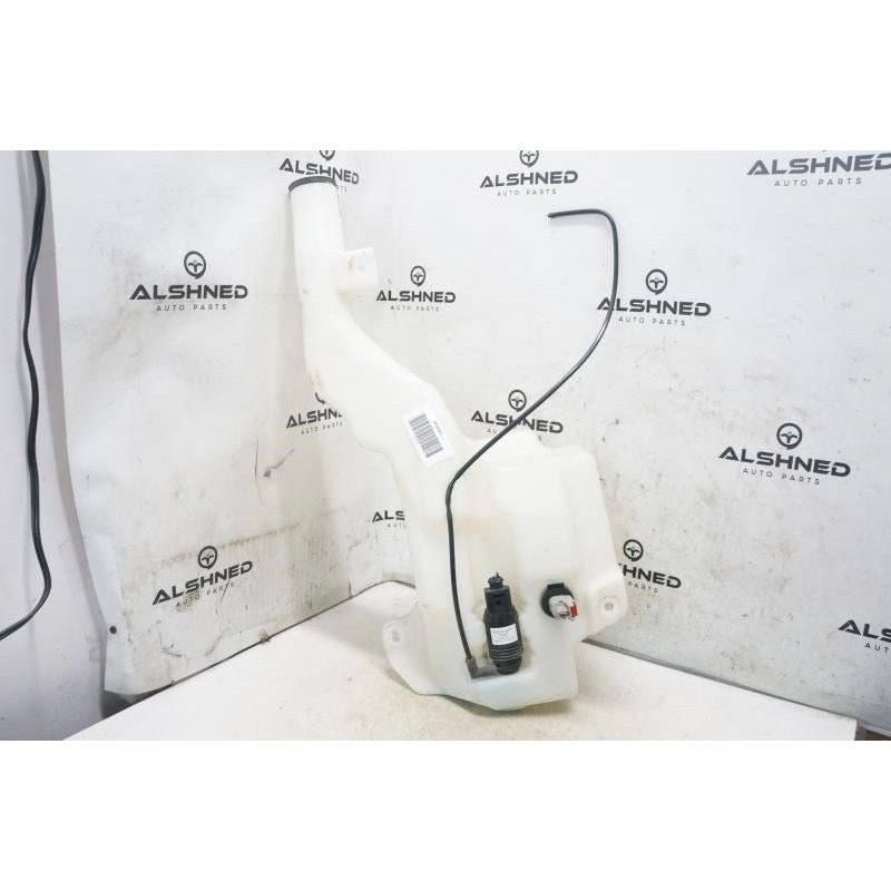 2014-2019 GMC Sierra 1500 Windshield Washer Reservoir Bottle 23283668 OEM *ReaD*
