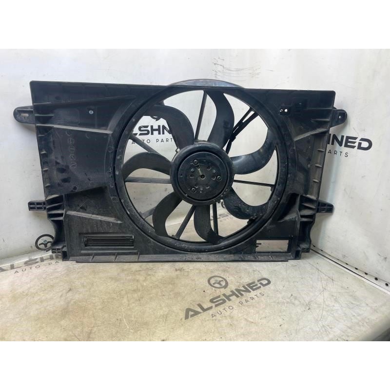 17-19 Chevrolet Cruze LH Radiator Cooling Fan Motor Assembly 39013323 OEM *ReaD*
