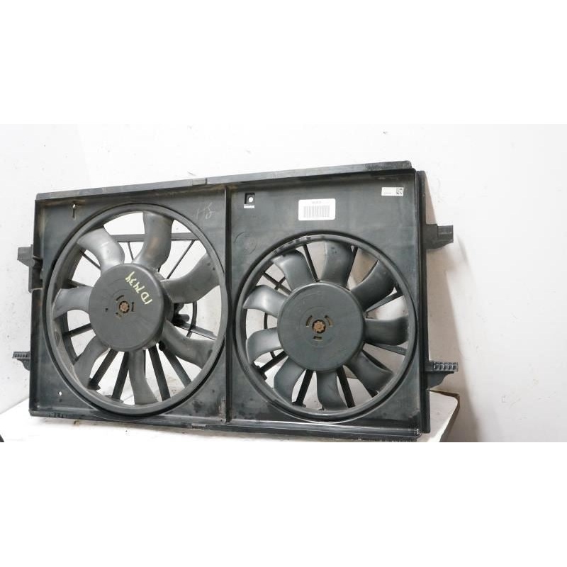 2004-2012 Chevrolet Malibu Dual Radiator Cooling Fan Motor Assembly 15788745 OEM