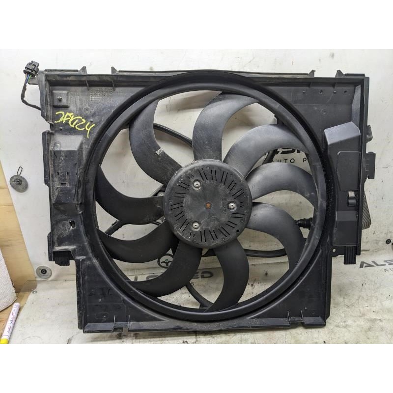 2012-2016 BMW 328I Radiator Cooling Fan Motor Assembly 17-42-8-641-964 OEM