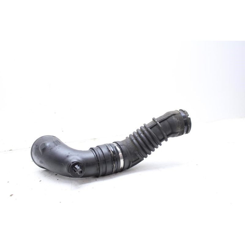 14-17 Maserati Ghibli 3.0L Air Cleaner Right Side Intake Hose Tube 670001590 OEM