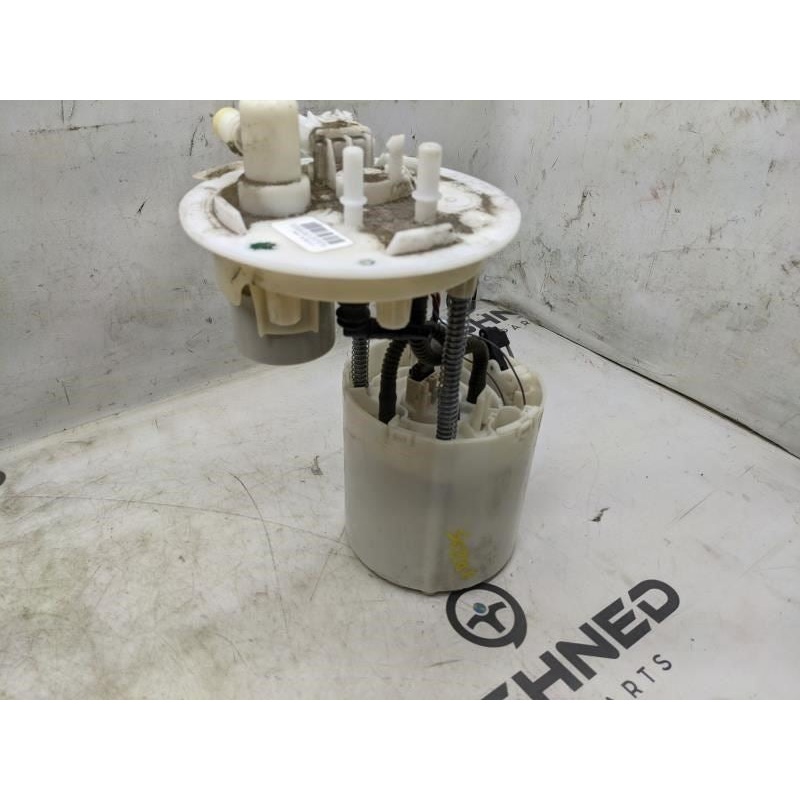 2011-2015 Buick LaCrosse 2.4L Fuel Pump Assembly 13591635 OEM