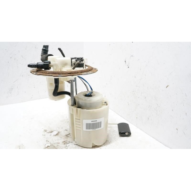 2012-2015 Kia Rio 1.6L Fuel Pump Assembly 31110-1R500 OEM