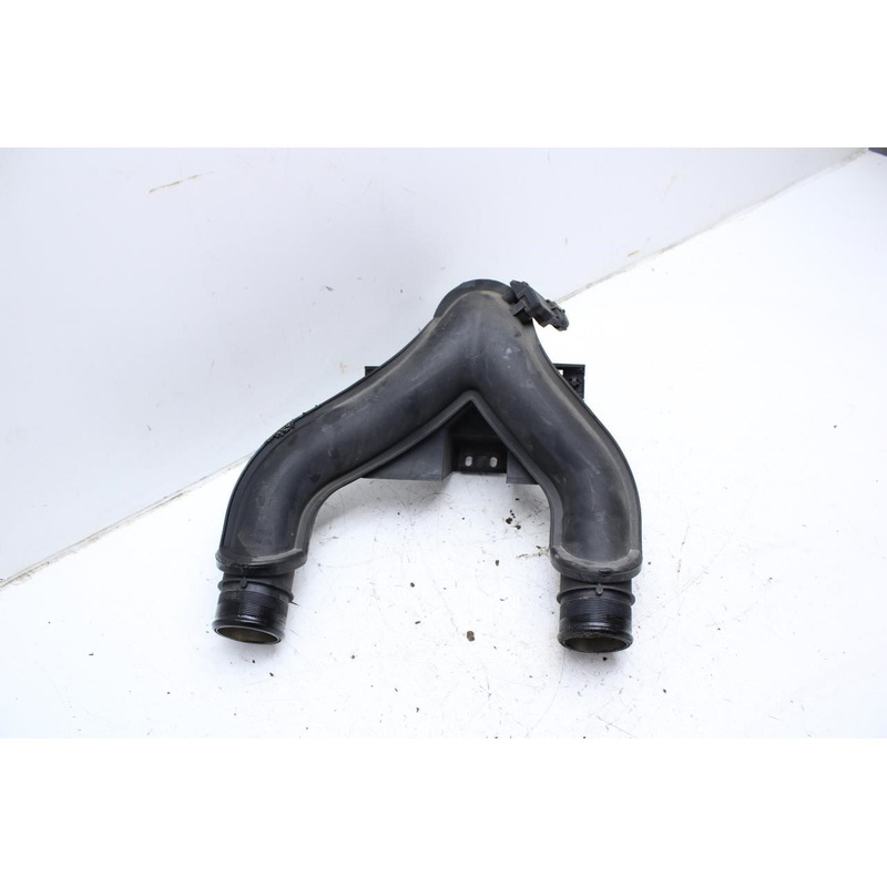 2014-2020 Maserati Ghibli 3.0L Engine Air Intake Duct Tube Hose 670001350 OEM