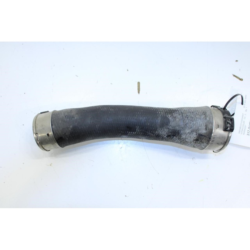 2015-16 BMW 435i 3.0L Turbo Intercooler RH Side Charge Air Pipe Hose 13717602652