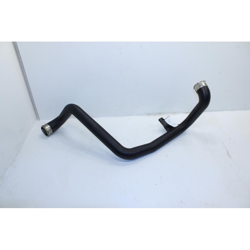 23-24 GMC Terrain Denali 1.5L Turbocharger Intercooler Outlet Air Hose 84940481