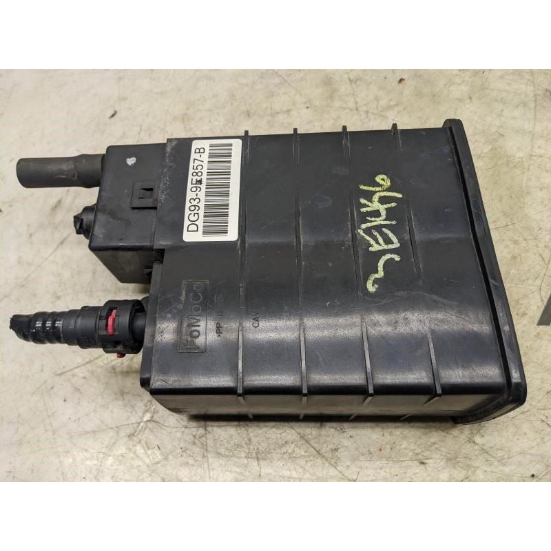 13-15 Lincoln MKZ 2.0L Fuel Vapor Evaporator Emission Canister DG93-9E857-BC OEM