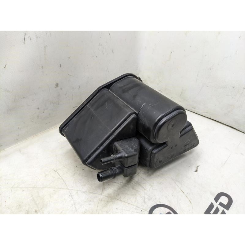 14-20 Mercedes GLA-Class Fuel Vapor Evaporator Emission Canister 246- 470-03-59