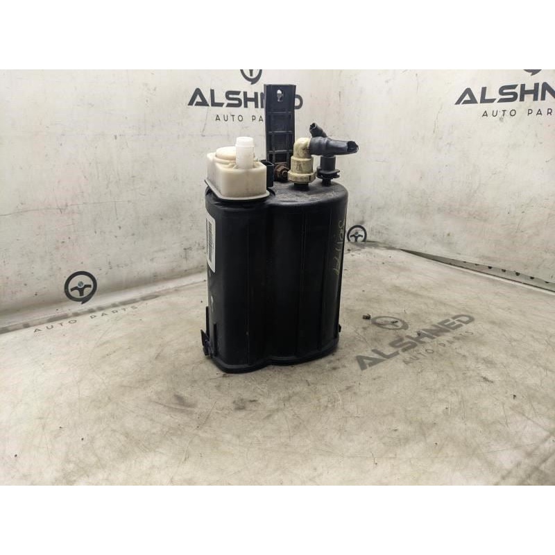 2012-2017 Jeep Patriot Fuel Vapor Evaporator Emission Canister 68368140AC OEM