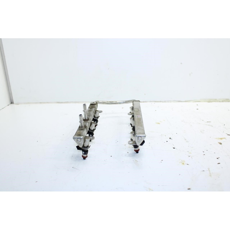 2020-24 Ford Explorer Police 3.3L Upper Manifold Fuel Supply Port Injection Rail