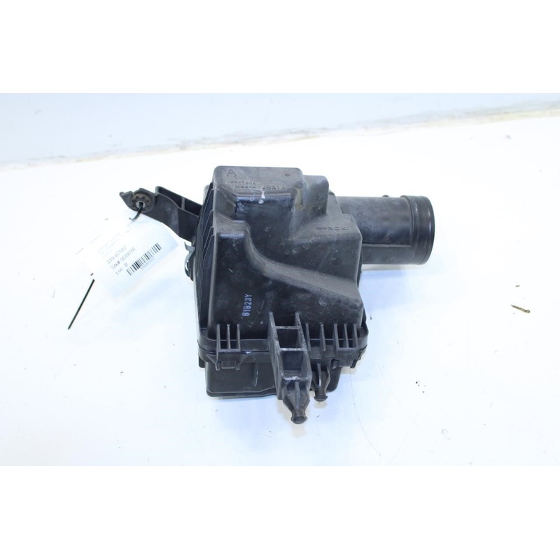 14-19 Nissan Rogue SV 2.5L Air Intake Cleaner w/ Mass Air Flow Sensor 165004BA3A