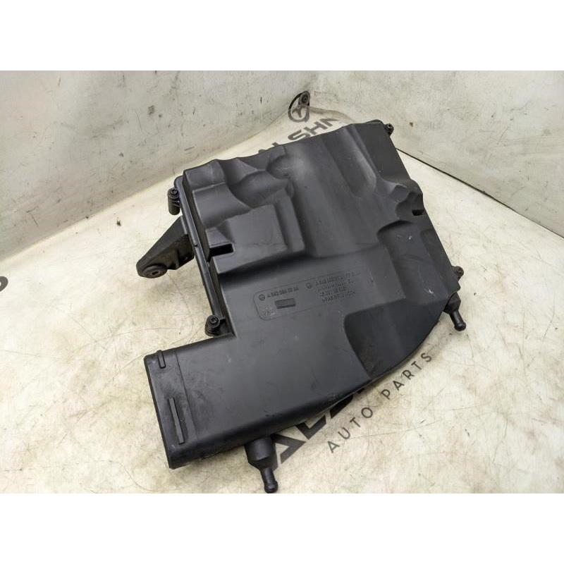 2010-2011 Mercedes-Benz ML 350 LH Air Cleaner Intake Box Assy 642-090-21-01 OEM